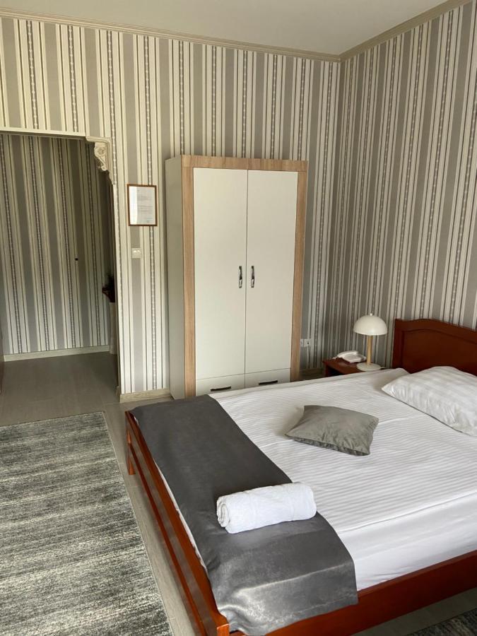 Lukavac Hotel New Milenium المظهر الخارجي الصورة