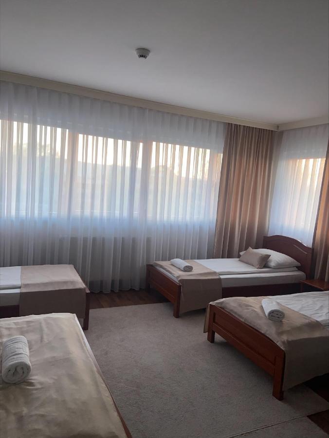 Lukavac Hotel New Milenium المظهر الخارجي الصورة