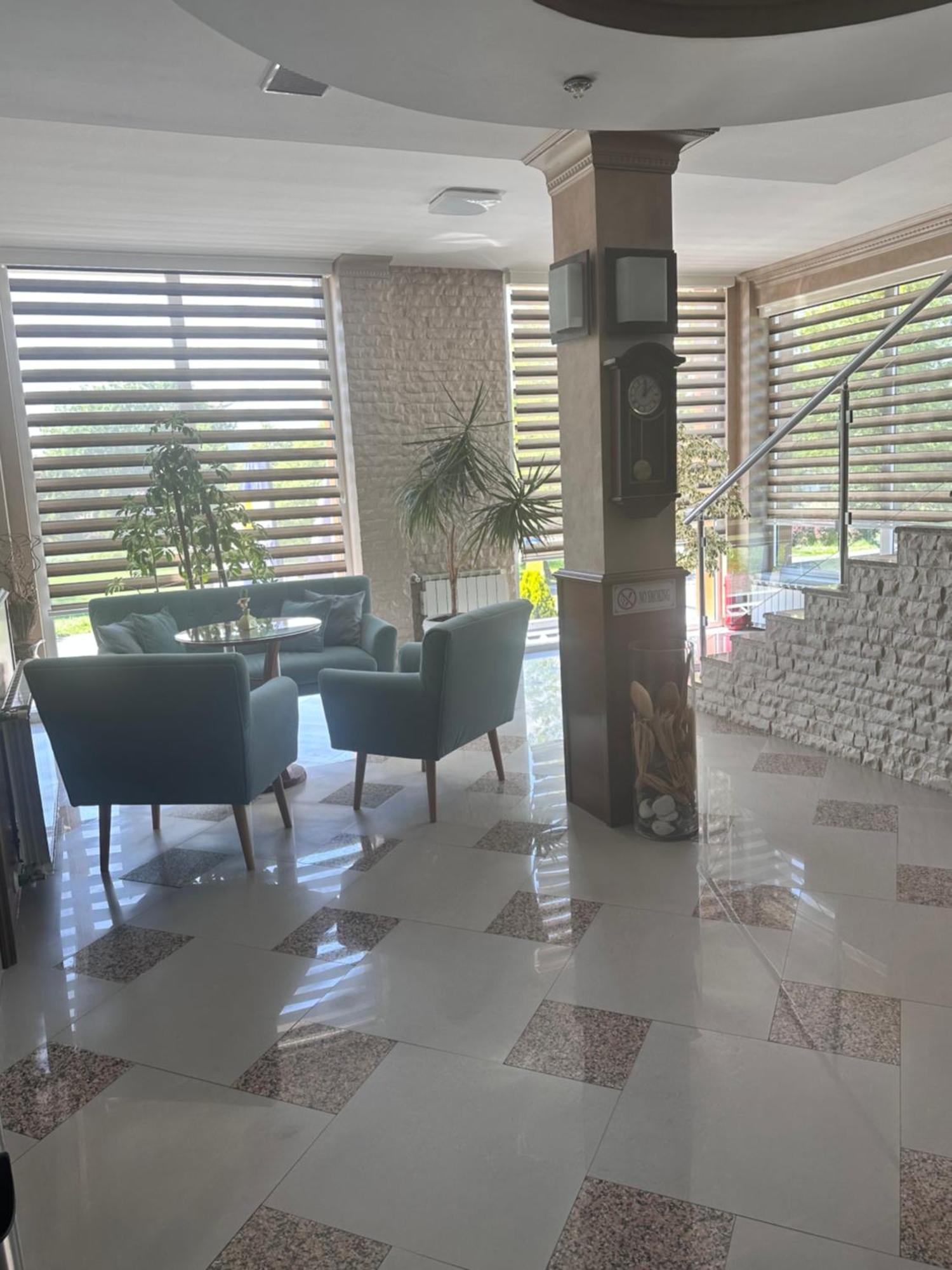 Lukavac Hotel New Milenium المظهر الخارجي الصورة