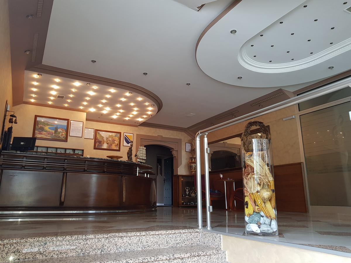 Lukavac Hotel New Milenium المظهر الخارجي الصورة