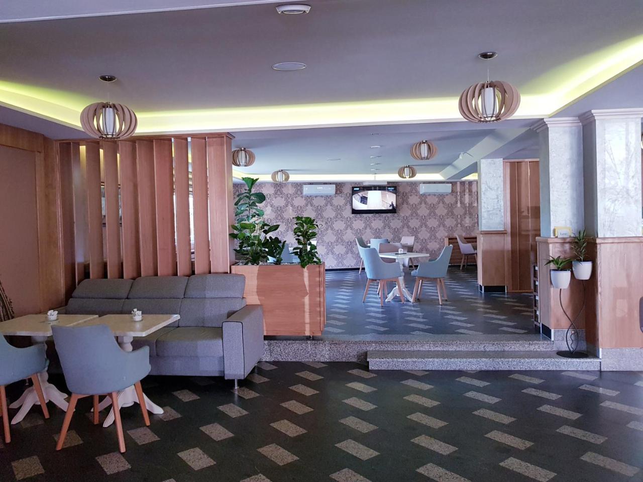 Lukavac Hotel New Milenium المظهر الخارجي الصورة